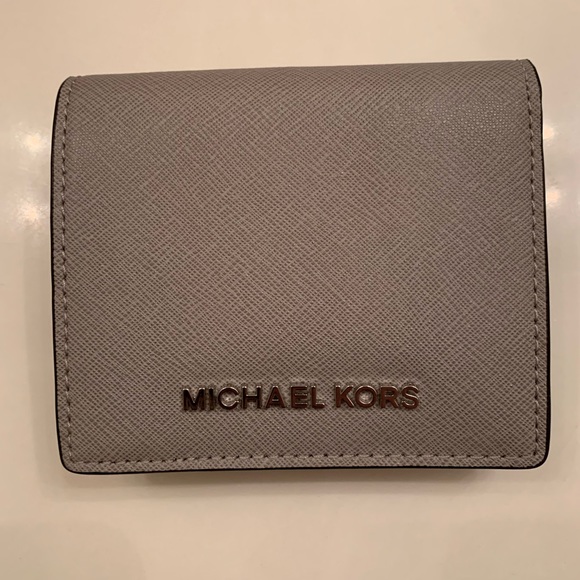 Michael Kors Wallet - Picture 1 of 5